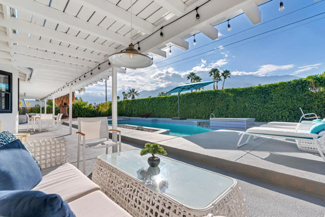 2003 N Sandra Road, Palm Springs, CA 92262