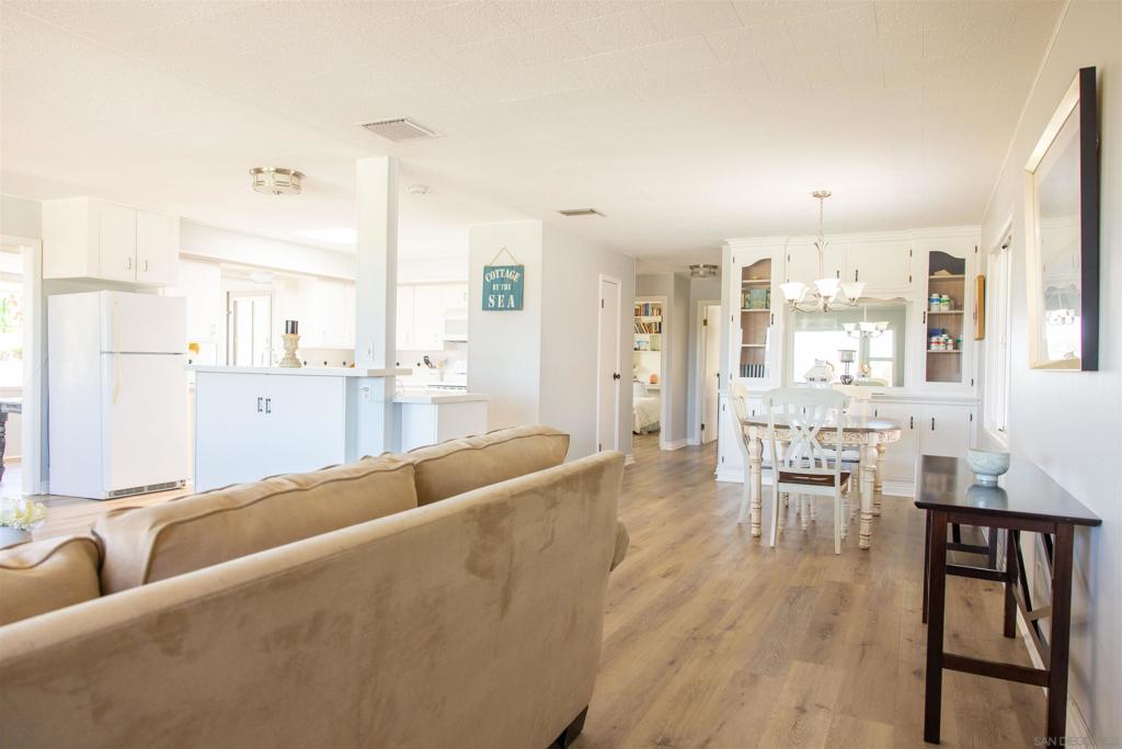 444 El Camino Real - photo 16