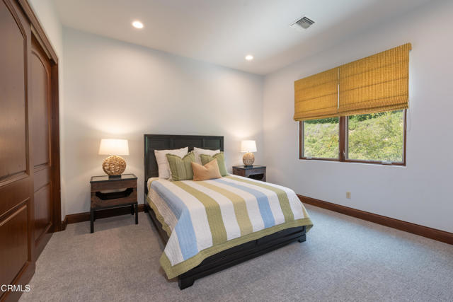 2330 Crystal Lane, Pasadena CA: https://media.crmls.org/mediaz/52327a10-6730-4b97-9f2f-16395d487eec.jpg