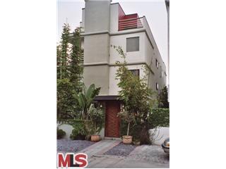 126 GALLEON Street, Marina del Rey CA: https://media.crmls.org/mediaz/5233012f-2478-4906-ac9c-3a4a6d624e2e.jpg