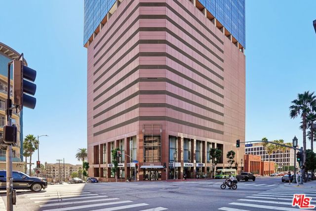 1100 Wilshire Boulevard, 1804 photo 18