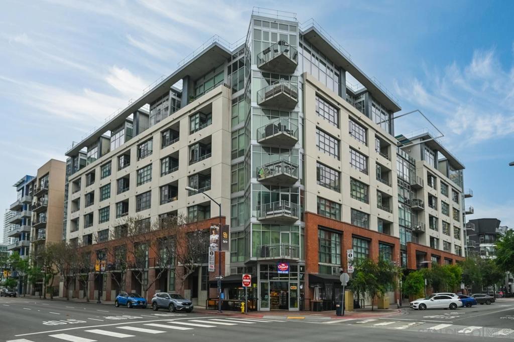 1050 Island Ave #708