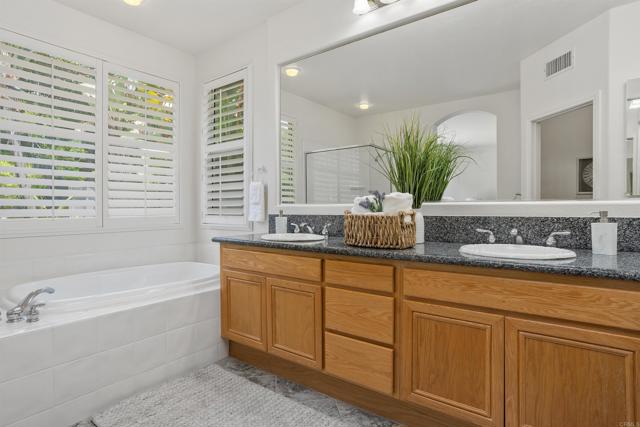 2228 Corte Ananas, Carlsbad CA: https://media.crmls.org/mediaz/5233ad2a-5e10-4494-9e19-186320f858b5.jpg
