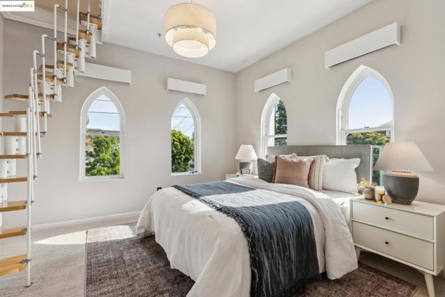 6300 Shattuck Ave, Oakland CA: https://media.crmls.org/mediaz/5233eb64-5eba-47df-9b2b-04bbe5511716.jpg