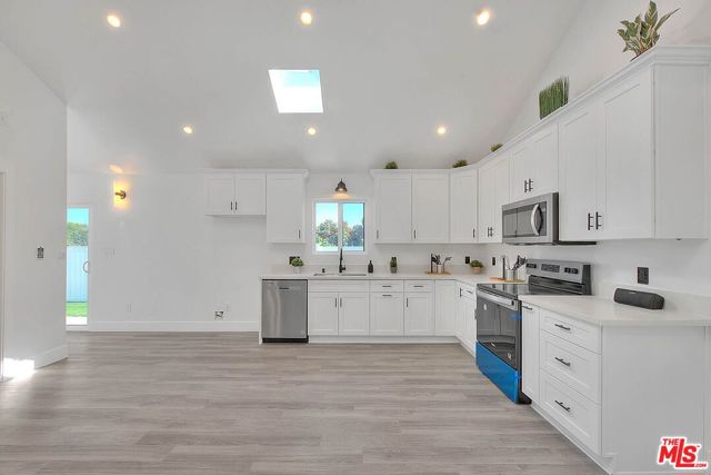 4516 W 63rd Street, Los Angeles CA: https://media.crmls.org/mediaz/523460aa-cdc3-4f49-9588-051684f0c774.jpg