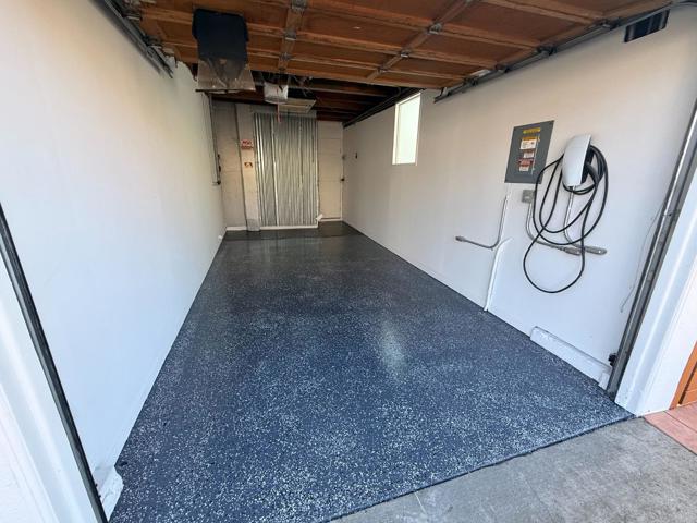 170 Beachview Avenue, Pacifica CA: https://media.crmls.org/mediaz/52349365-a7c9-457b-8869-c7210e35d718.jpg