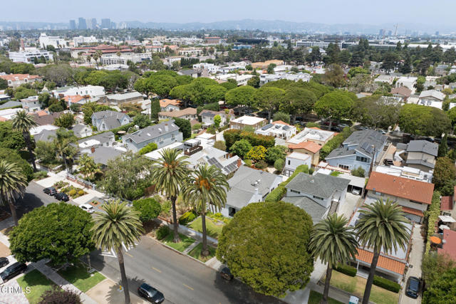 4160 Madison Avenue, Culver City CA: https://media.crmls.org/mediaz/52351f16-d05b-4e77-84f9-052a2f74cbad.jpg