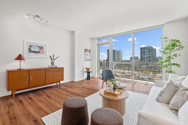 325 Berry Street, San Francisco CA: https://media.crmls.org/mediaz/52359f02-ea3f-44e1-82ea-e65a76dbf1ae.jpg