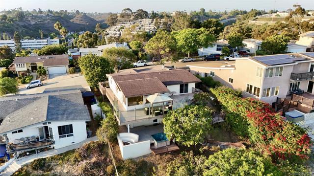 3539 Mount Laurence Dr, San Diego CA: https://media.crmls.org/mediaz/5236f7ba-7f49-4acd-8c7d-2e734d161646.jpg