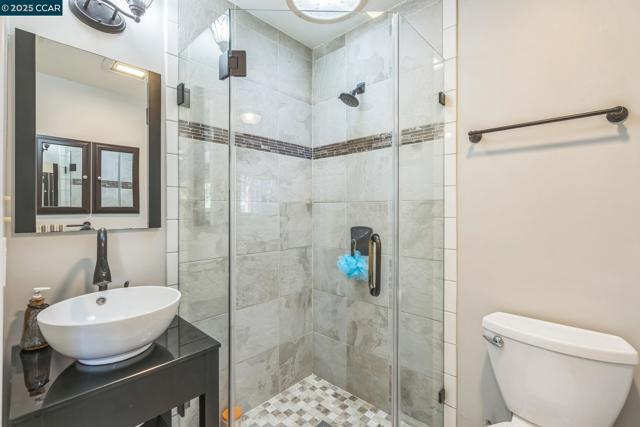 448 Cumberland Dr, Pleasant Hill CA: https://media.crmls.org/mediaz/52378896-a4bf-4fb2-8cdb-01fb424048f8.jpg