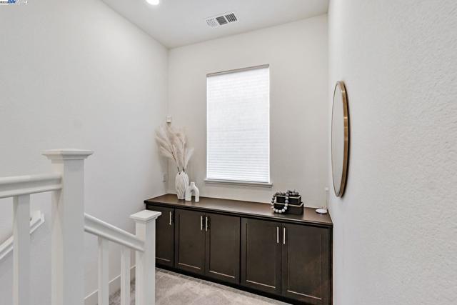 2002 Davoli Ct, San Ramon CA: https://media.crmls.org/mediaz/52378ee9-7d79-408d-8e80-8463d6c2c077.jpg