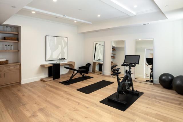 1310 Bay Laurel Drive, Menlo Park CA: https://media.crmls.org/mediaz/5237f1be-27aa-4bd0-a6b7-2dce74af5cc1.jpg
