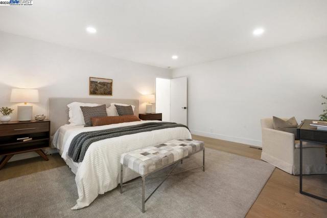 2662 Tuliptree Ln, Santa Clara CA: https://media.crmls.org/mediaz/52385e66-0be7-4b45-9aa4-c0adb7ba6bdc.jpg