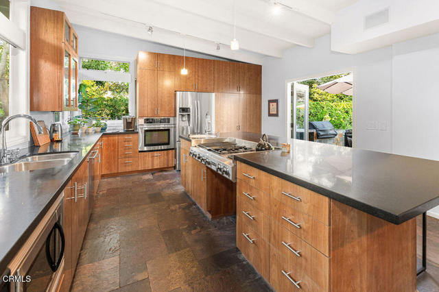 Detail Gallery Image 14 of 34 For 342 Camillo Rd, Sierra Madre,  CA 91024 - 3 Beds | 2/1 Baths