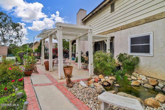 3616 Pebble Place, Newbury Park CA: https://media.crmls.org/mediaz/523a790a-2e26-404f-9143-8f22ebf40090.jpg