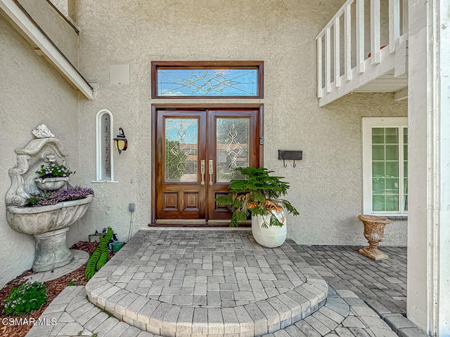 1646 Swansea Place, Westlake Village CA: https://media.crmls.org/mediaz/523b2322-ab5e-4ce8-9a69-bff32fc537bc.jpg