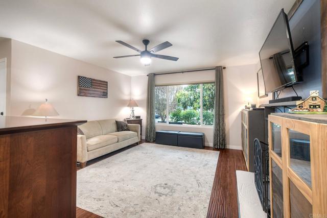 Detail Gallery Image 15 of 37 For 4231 Cielo Ave, Oceanside,  CA 92056 - 3 Beds | 2 Baths