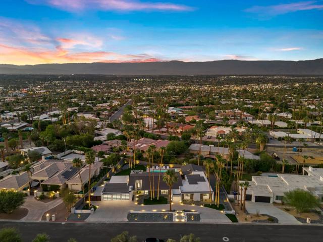 46380 Desert Lily Drive, Palm Desert CA: https://media.crmls.org/mediaz/523c3c92-8597-440a-a2f2-56effb3a94b5.jpg