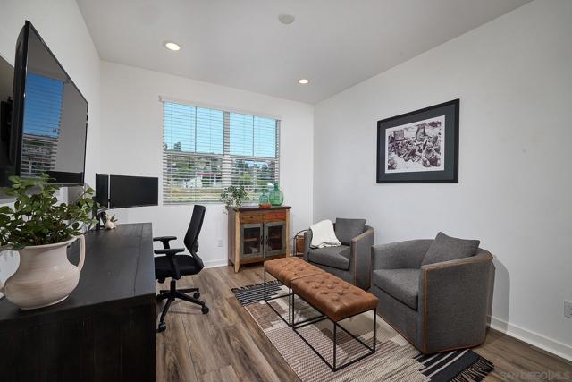 13070 Olympus Cir, Poway CA: https://media.crmls.org/mediaz/523ca144-752f-49f0-8df4-45280e9c4293.jpg