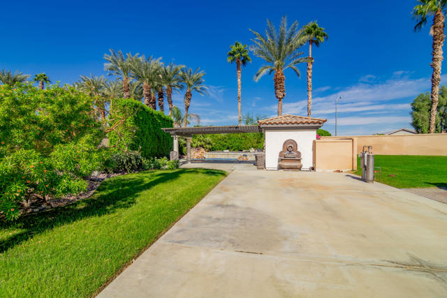 80501 Avenue 48, Indio CA: https://media.crmls.org/mediaz/523cb23d-f63e-44d9-b30e-722f8c1d1d73.jpg