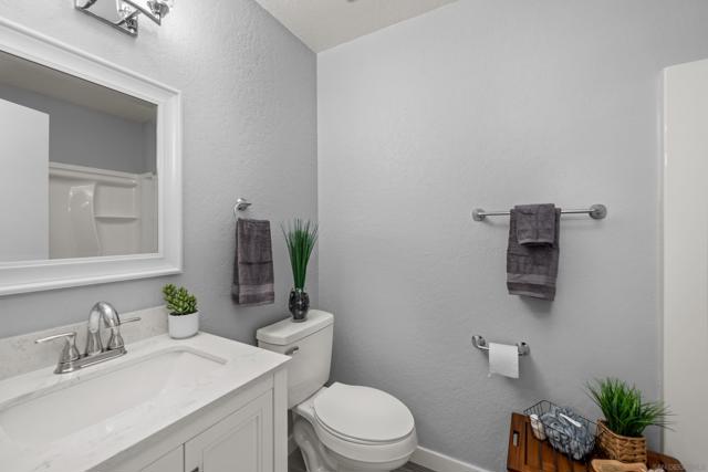 10945 El Nopal, Lakeside CA: https://media.crmls.org/mediaz/523d2a1c-cab6-4c4e-893d-03537c139e8b.jpg