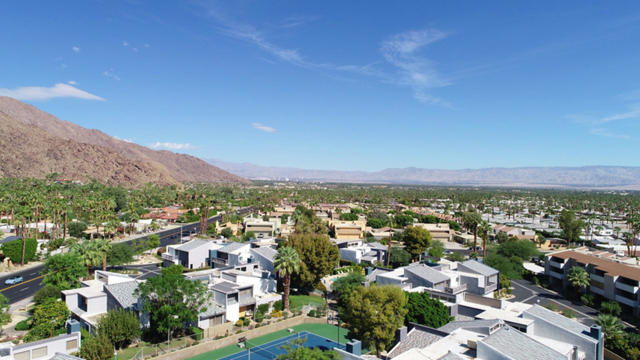 Image 13 of 19 For 2160 Palm Canyon Drive 10