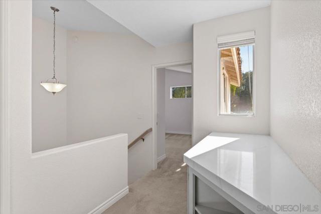 16156 Avenida Venusto, San Diego CA: https://media.crmls.org/mediaz/523d99a6-2a73-4b71-b902-26c40d0af170.jpg