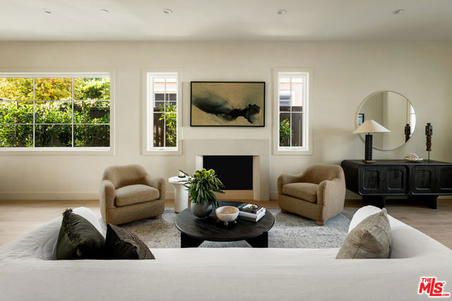 Image 3 of 31 For 1027 Galloway Street
