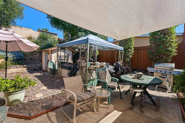 293 Paden Dr, Spring Valley CA: https://media.crmls.org/mediaz/523dda3e-4f19-4652-bfec-e19abb169fb0.jpg