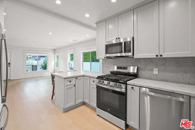 617 Westmount Drive, West Hollywood CA: https://media.crmls.org/mediaz/523e57b2-649f-491d-a0f9-fa2693b3ea06.jpg