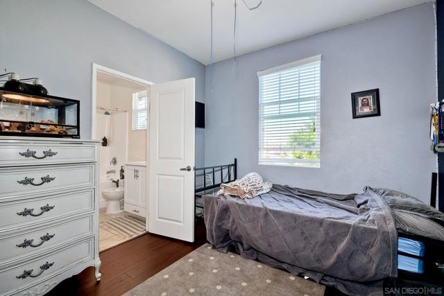 1700 Santa Gloria, San Diego CA: https://media.crmls.org/mediaz/523e8c34-2bb0-4656-afdf-4b75d1ce8660.jpg