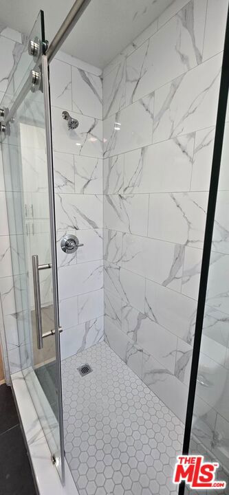 1308 N Poinsettia Place, Los Angeles CA: https://media.crmls.org/mediaz/523eabf5-f34f-428f-b269-77d47694f1ff.jpg