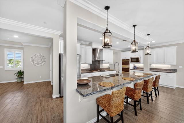 Detail Gallery Image 10 of 75 For 45721 Middle Gate Ct, Temecula,  CA 92592 - 6 Beds | 4/1 Baths