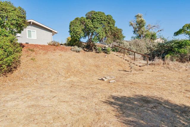 3537 Addison St, San Diego CA: https://media.crmls.org/mediaz/523edd56-4217-49a0-984b-7b82c82f1b91.jpg