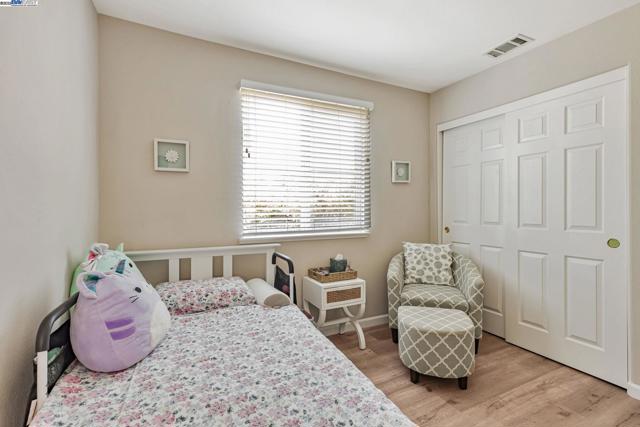 208 Jupiter Ct., Pittsburg CA: https://media.crmls.org/mediaz/523fbe97-fd5c-43e6-971b-3c95b90b26ef.jpg
