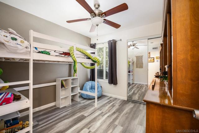 13306 Tawanka Dr, Poway CA: https://media.crmls.org/mediaz/52402547-0a0e-4a8b-b316-e55dc6a872ec.jpg