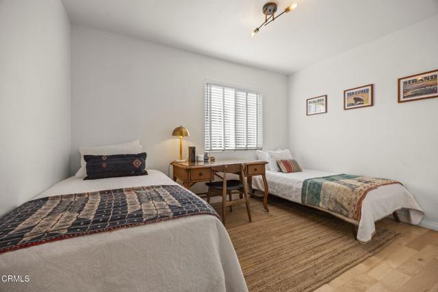 1727 San Nicholas Street, Ventura CA: https://media.crmls.org/mediaz/52402a3f-cc2a-4734-88ce-226b30cb9a1a.jpg
