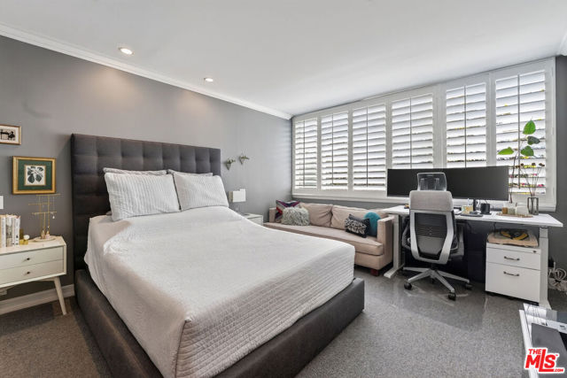 1 Bed Home for Sale in Los Angeles, California