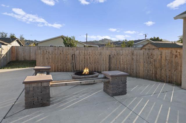 795 W Washington Ave, El Cajon CA: https://media.crmls.org/mediaz/5240d64d-acd4-4b36-968c-08d07935e1ca.jpg