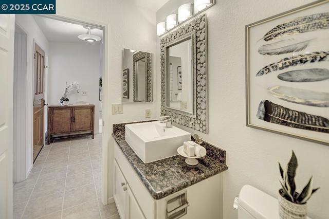4243 Terra Granada Dr, Walnut Creek CA: https://media.crmls.org/mediaz/52427b13-a83c-4698-946b-b1ef9e7bafab.jpg