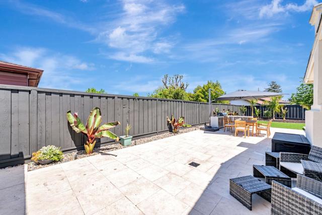 2924 Vivian Lane, San Jose CA: https://media.crmls.org/mediaz/5243094b-7ddb-4555-9910-f31c8b7c20ae.jpg