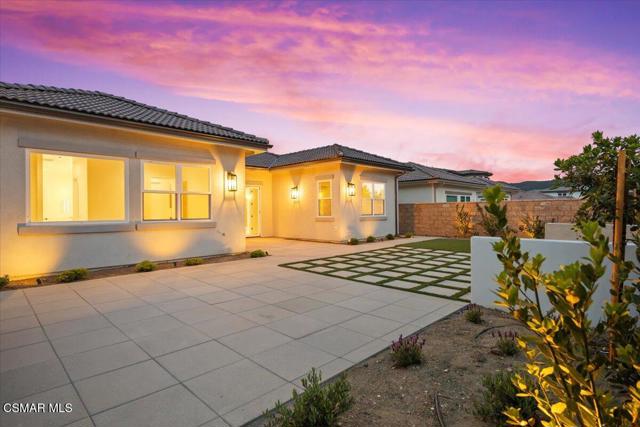 361 Toyon Court, Thousand Oaks CA: https://media.crmls.org/mediaz/5243271f-625f-4a64-9c5d-aa57103a1168.jpg