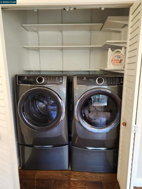 312 Wildcroft Dr, Martinez CA: https://media.crmls.org/mediaz/52437595-a823-4a70-bbf6-5d9c604e4541.jpg