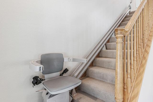 1554 Rosette Way, Gilroy CA: https://media.crmls.org/mediaz/52437c7b-68dd-4794-b27a-e02d75323e85.jpg