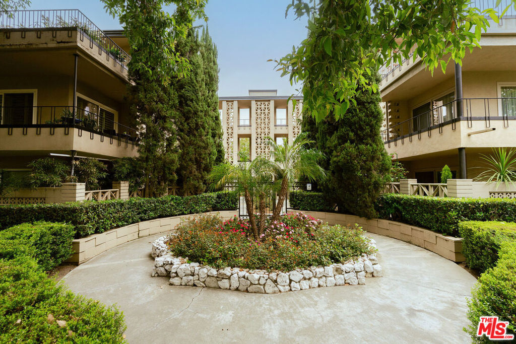 1235 S Orange Grove Boulevard #3