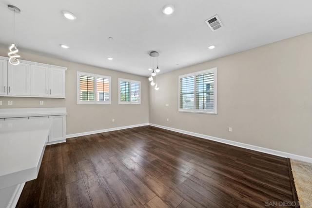 1956 Infinity Lane, Chula Vista CA: https://media.crmls.org/mediaz/5244fa3d-8ca2-49b6-8c99-c6c9721136ce.jpg