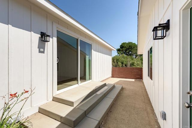28676 Mountain Lilac Road, Escondido CA: https://media.crmls.org/mediaz/52460477-3efe-4e5a-923a-1d1e85303834.jpg