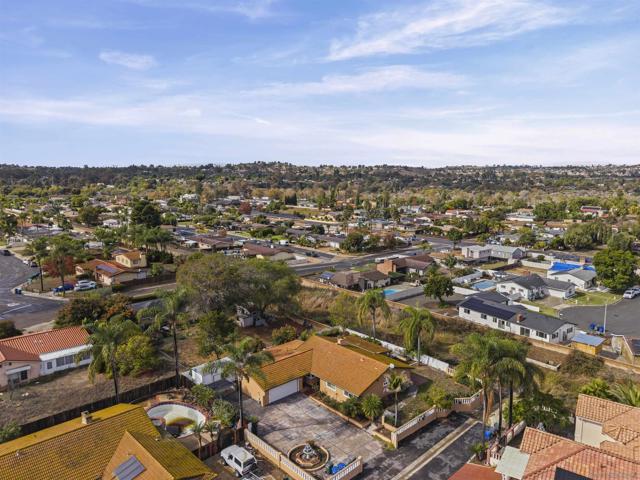 5315 Old Dairy Ct, Bonita CA: https://media.crmls.org/mediaz/524615f8-e0b3-4e1f-9136-2191c1a89f96.jpg