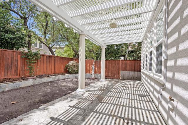 2004 W Lagoon Rd, Pleasanton CA: https://media.crmls.org/mediaz/5246dbed-41b4-463b-b3b5-9e7338afea4c.jpg