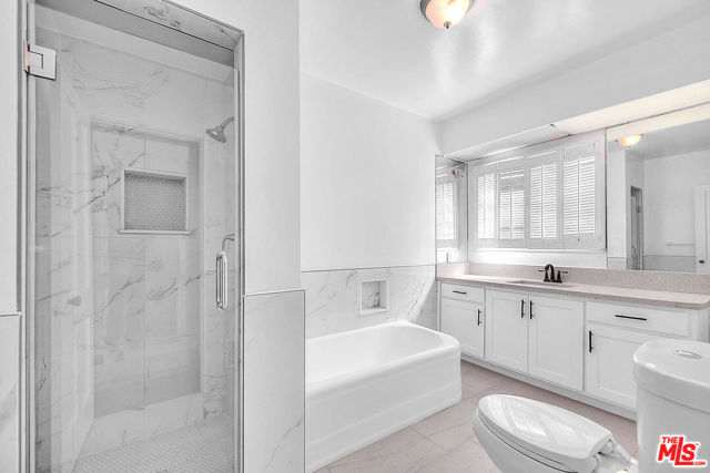 4090 Creed Avenue, Los Angeles CA: https://media.crmls.org/mediaz/52471354-6ddf-4221-a947-6429f0008def.jpg